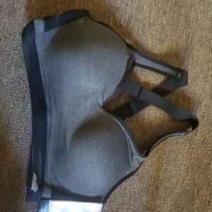 Avia sports bra size 36D